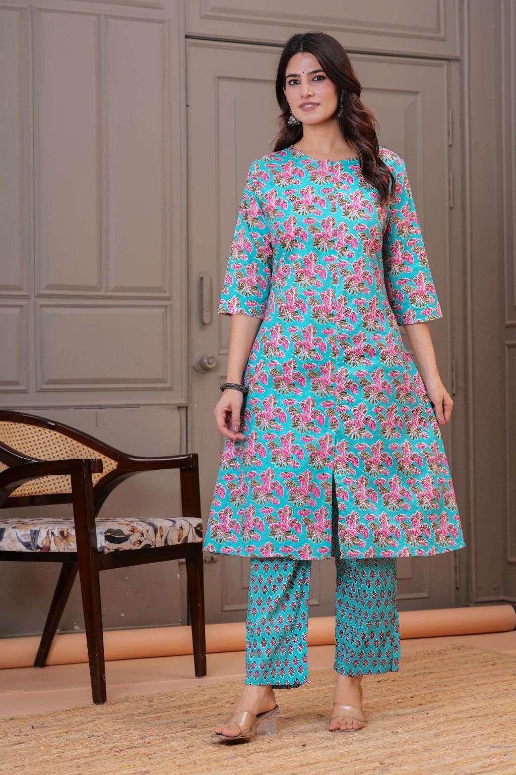 Turquoise Floral Printed Pure Cotton Kurta Pant Set for Women