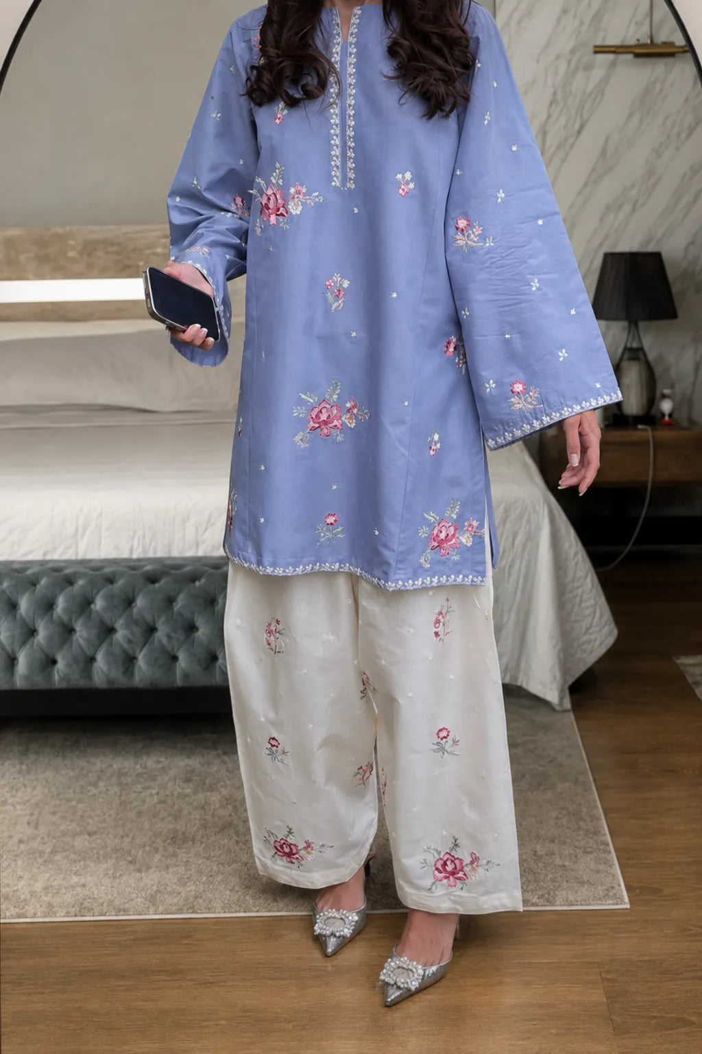 Gul-e-Noor - Elegant Contemporary Ethnic Wear with Delicate Floral Detailing