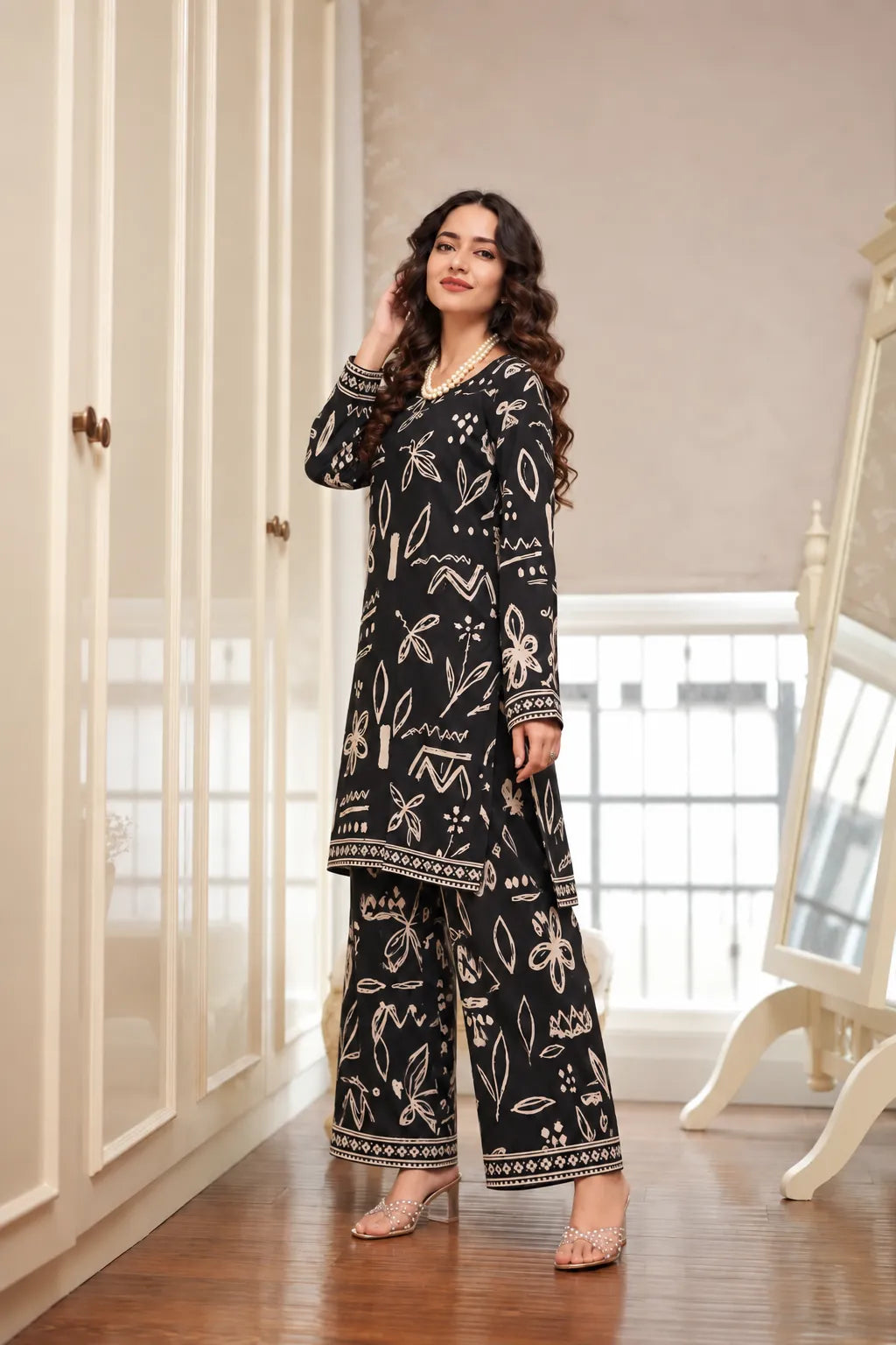 Noir Botanica Palazzo Set