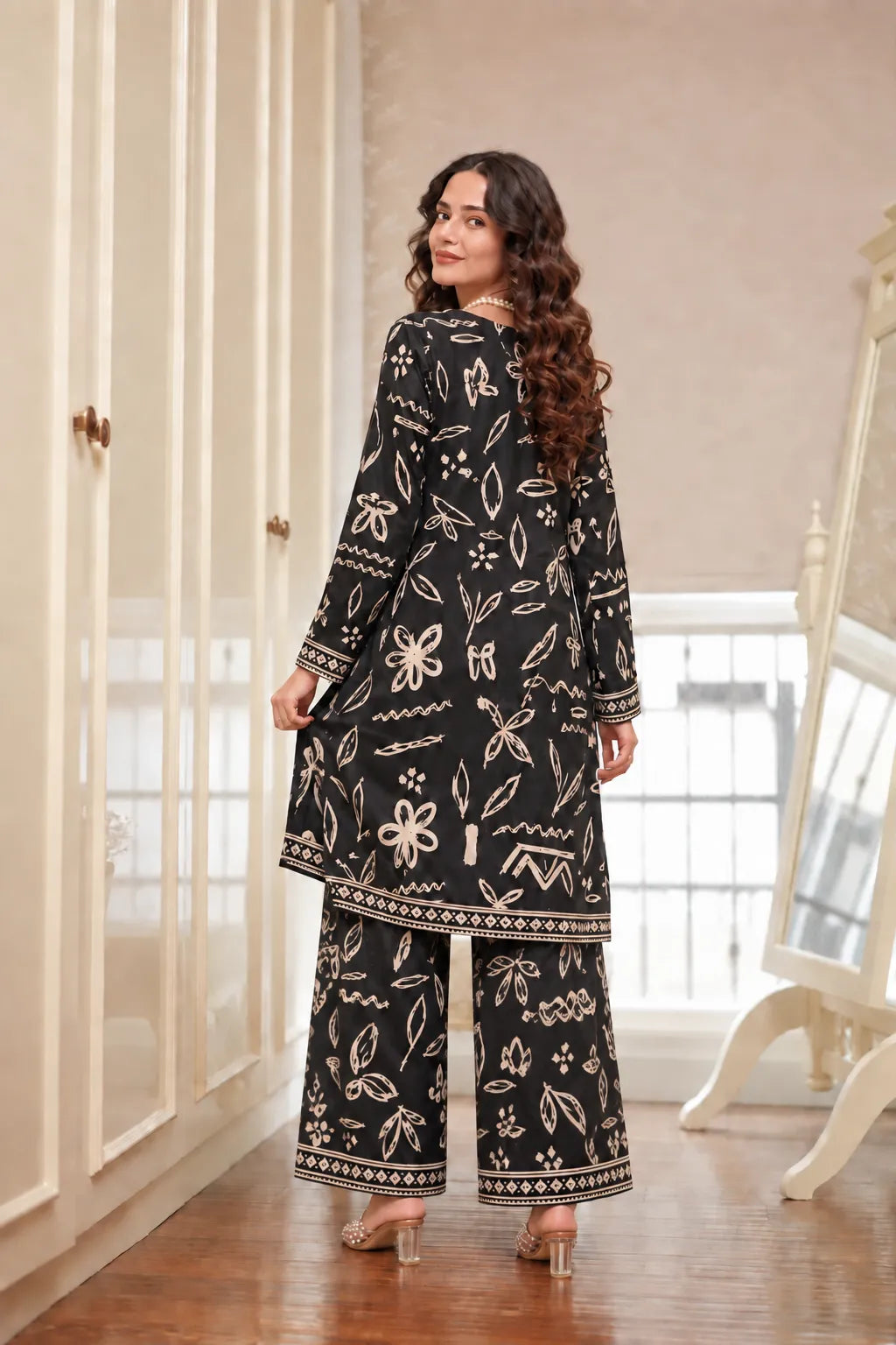 Noir Botanica Palazzo Set