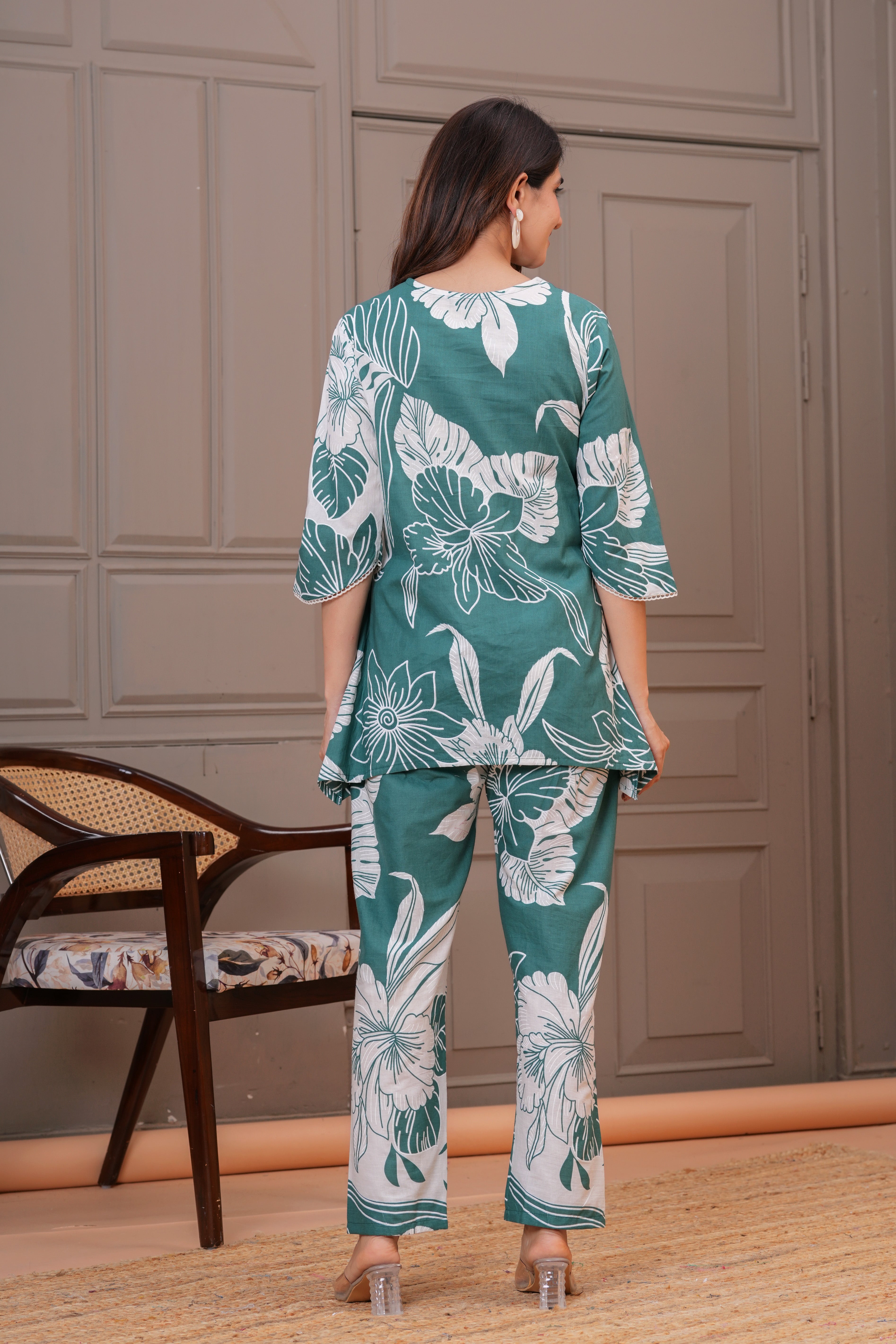 Floral Print Kurta Pant Set