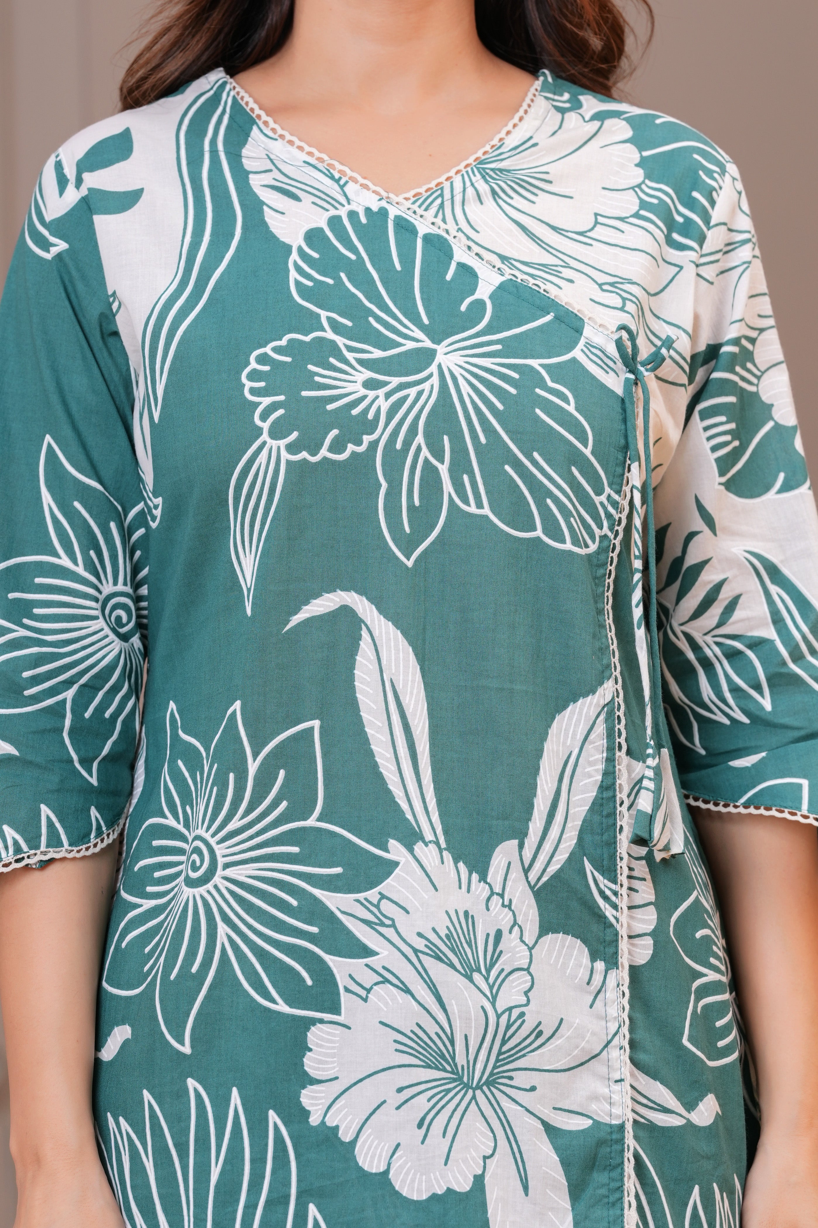 Floral Print Kurta Pant Set